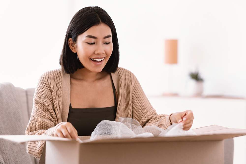 Employee Onboarding Kits That Wow: Why First-Day Gifting Matters More Than Ever